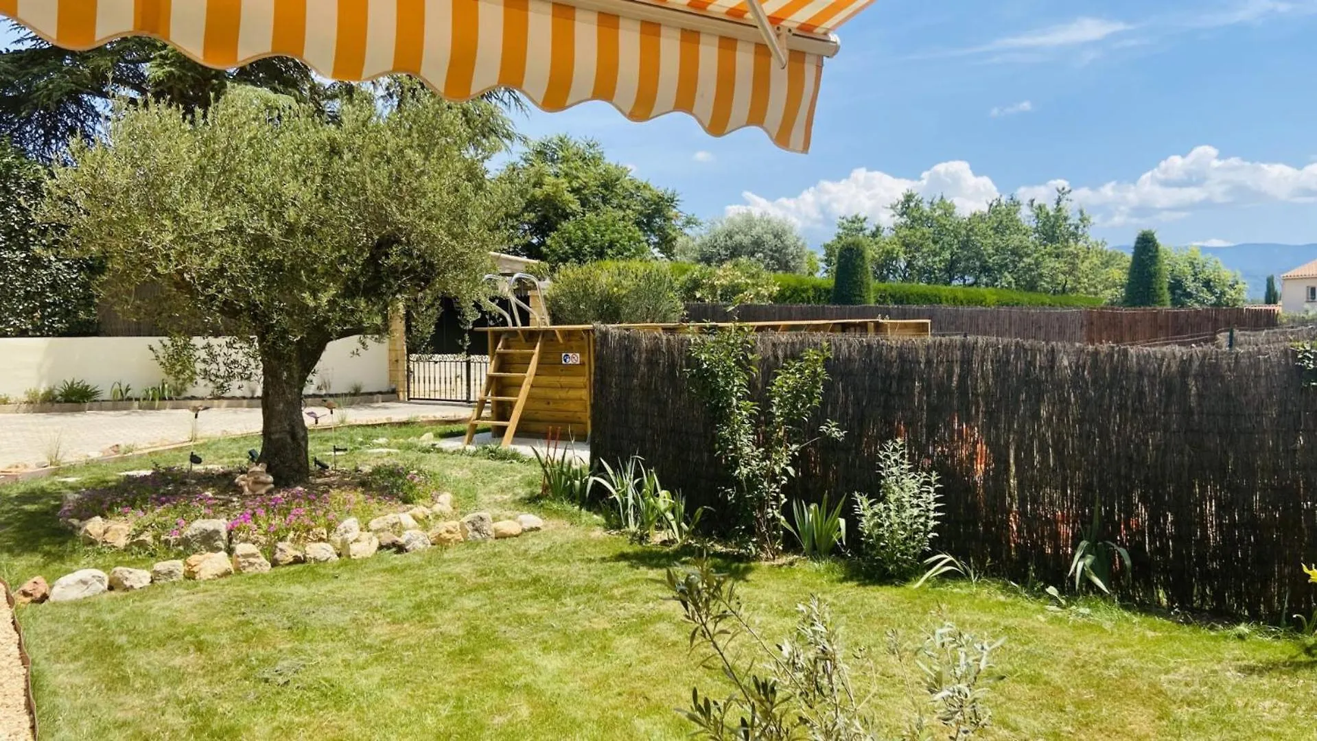 度假居 加尔加斯Mazet Des Balesties Coeur Luberon 120 M2 6 Pers Avec Piscine别墅